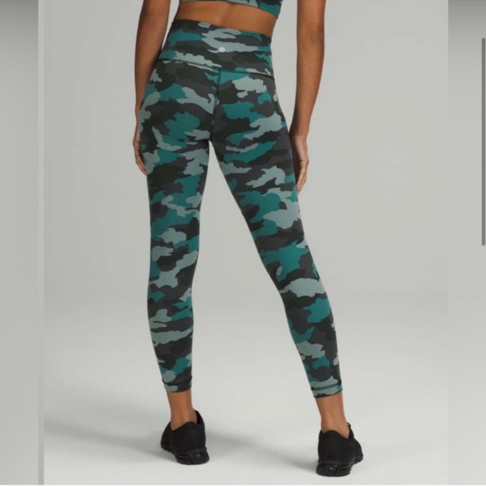 Lululemon Wunder Train high rise, size 6, great condition. Green camo
